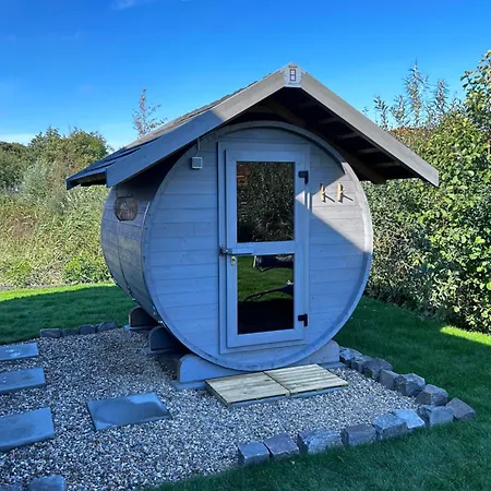 בית נופש Lykke Huus Tinyhaus Am Mit Fasssauna Schweiburg
